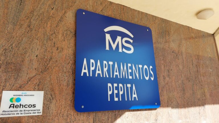 foto de letrero luminoso 9